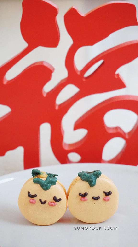 chinese new year macarons rooster