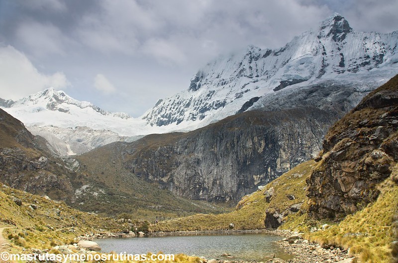 Alcanzando aguas turquesas de la Laguna 69. PN Huascarán - Por el norte de PERÚ. De los glaciares a la selva (9)