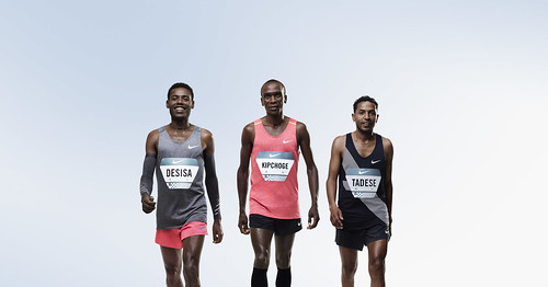 Los atletas Lelisa Desisa, Eliud Kipchoge y Zersenay Tadese listos para el desafío de Breaking2_Nike News
