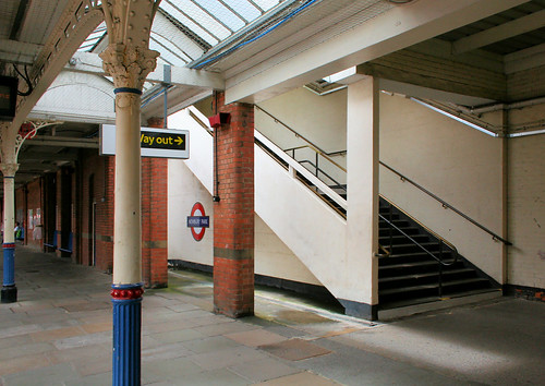 Newbury Park Underground station