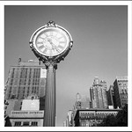 5th Avenue Clock