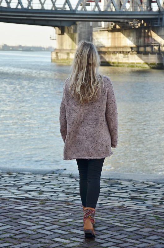 dusty pink knitted sweater pattern