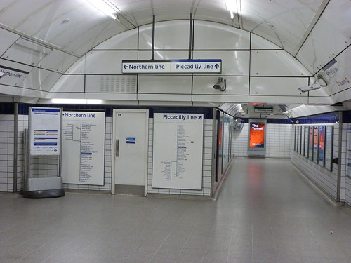 201309065 London subway station 'Leicester Square'