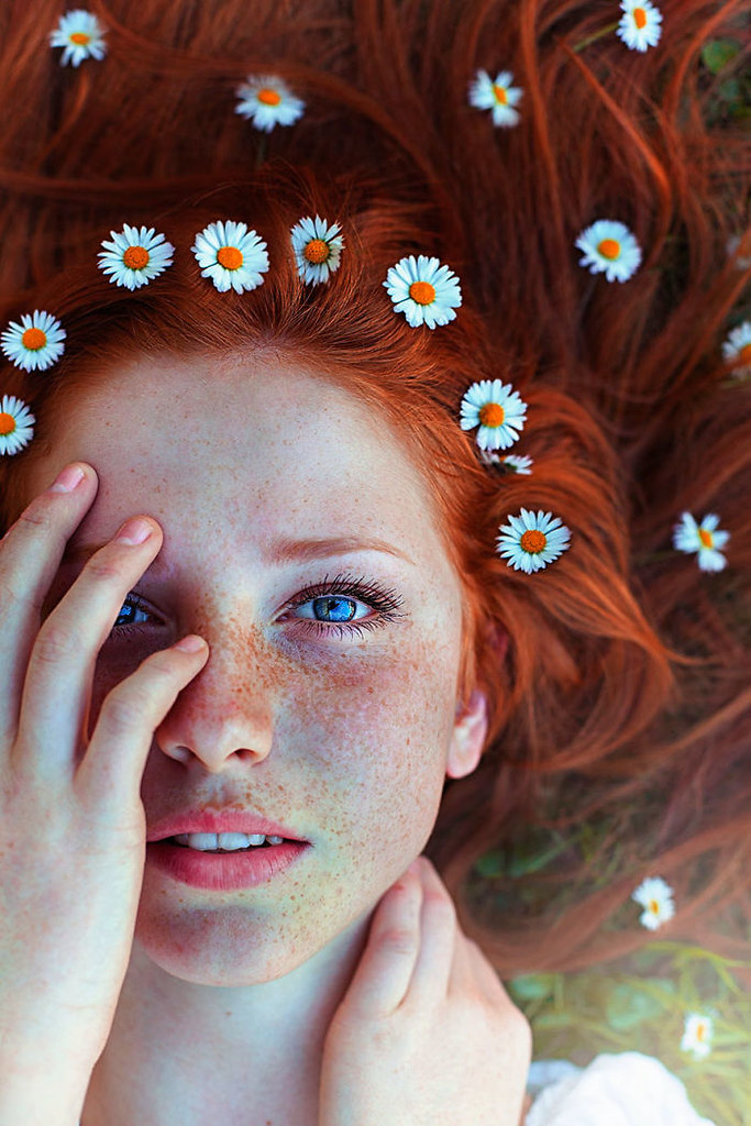 freckles-redheads-beautiful-portrait-photography-80-5835944a8de1a__700