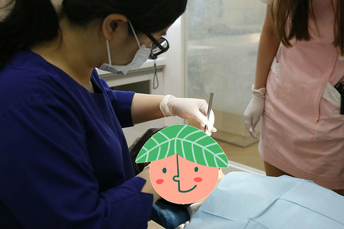 板橋絕美牙醫讓難搞的爸爸終於願意接受植牙治療，還讓爸爸整天笑嗨嗨！ (6)
