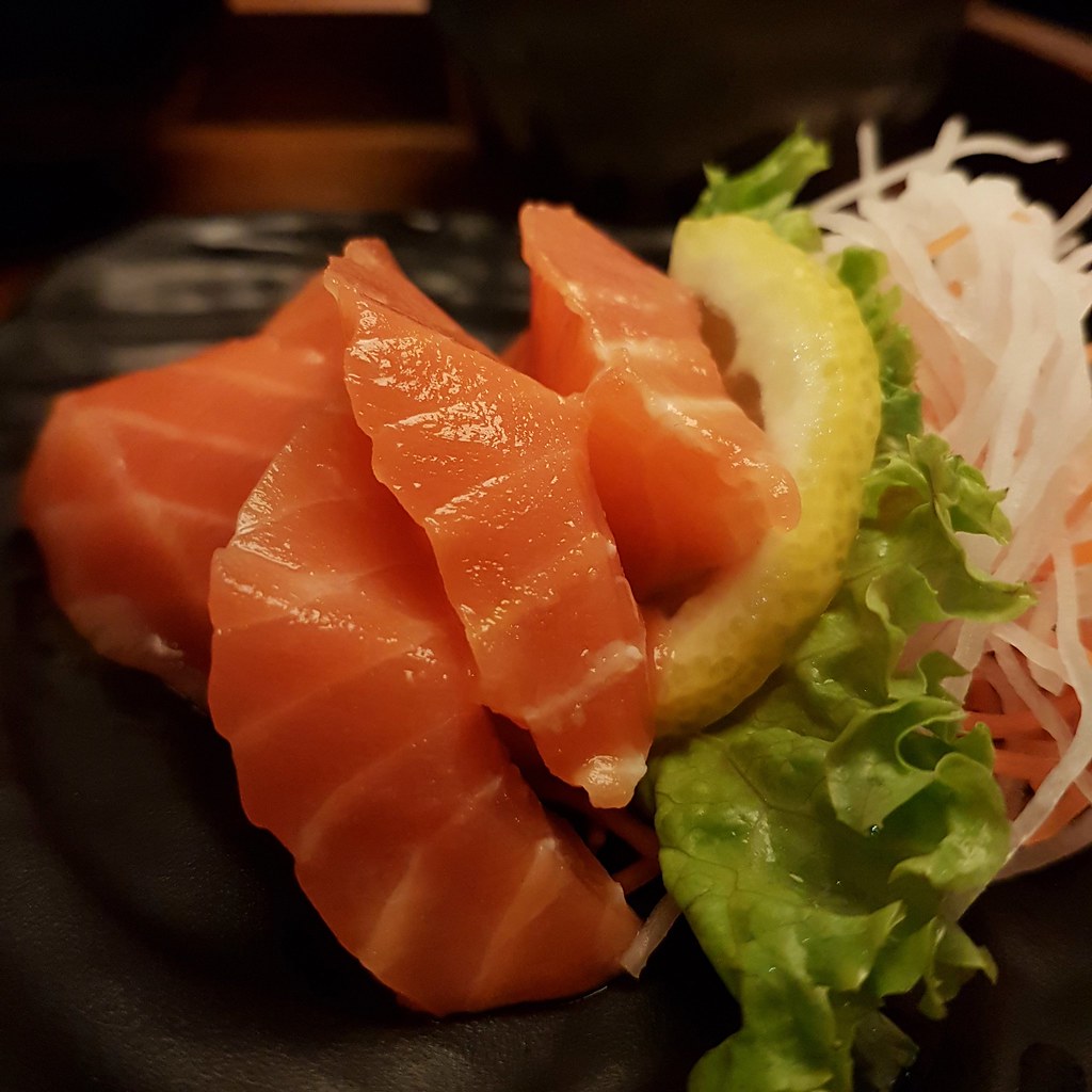Chicken Salad & Sashimi Gozen $25.90 @ 东京厨房Tokyo Kitchen USJ10 Taipan