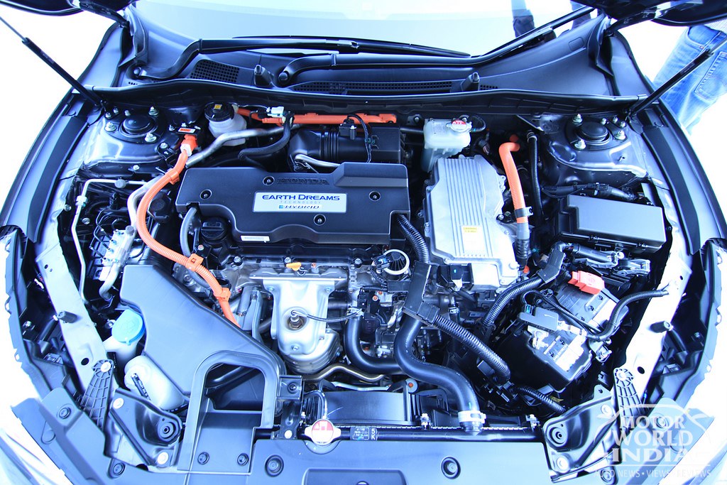 Honda-Accord-Hybrid-Engine-Bay