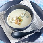 Brussels sprout and stilton soup