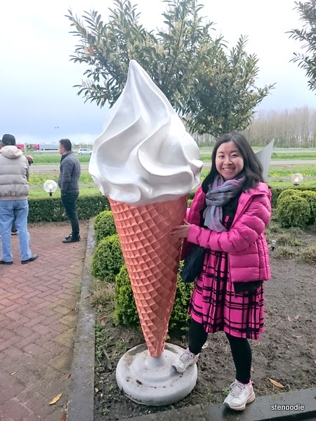  Large plastic ice cream cone