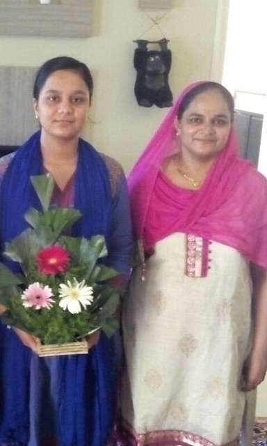 Arshiya with her mother Dr Nusrat Choudhari.