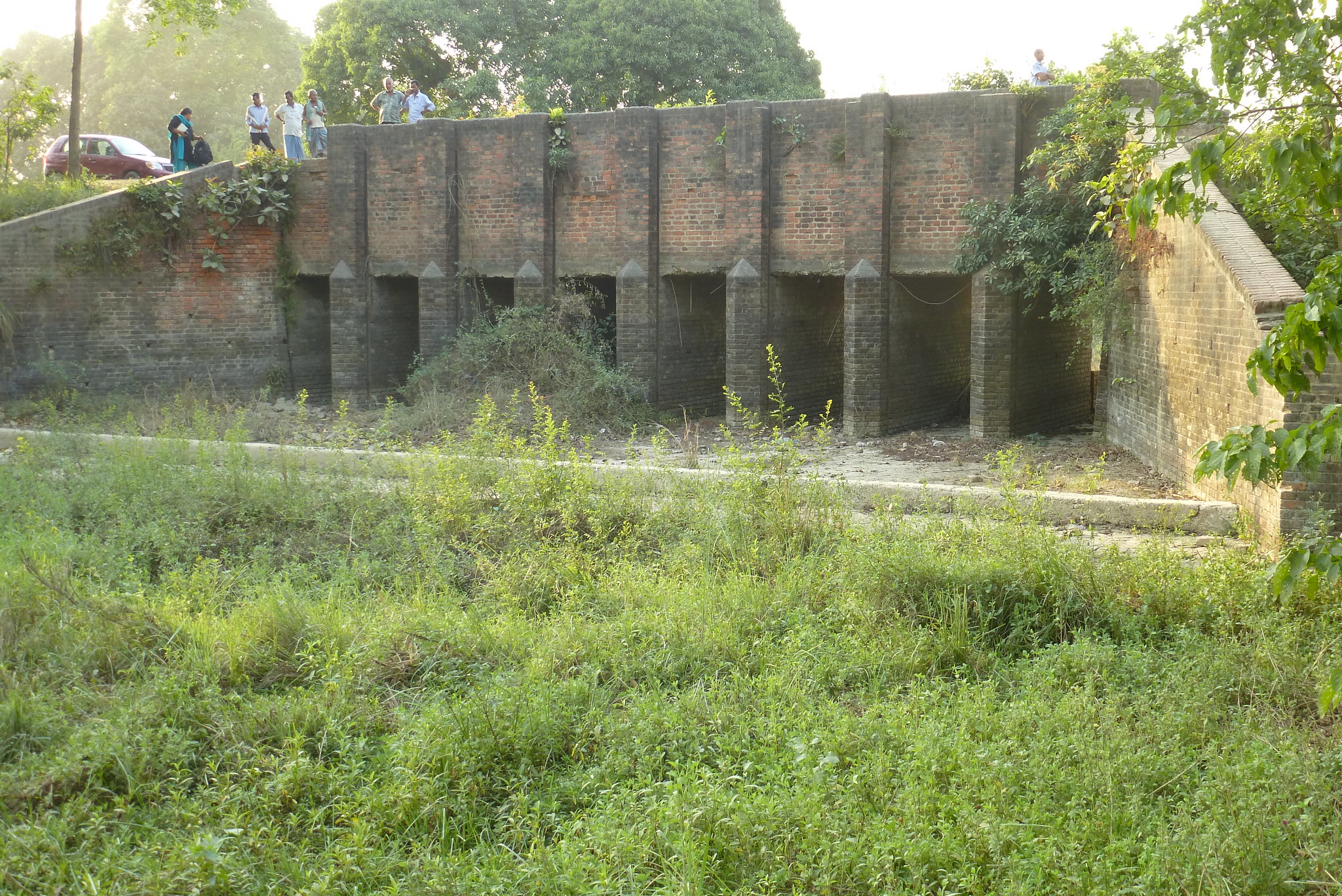Along with the construction of the new instream water storage structures, repairs to the existing structures such as this one on the Jhanjharpur-Manigachhi road need to be made.
