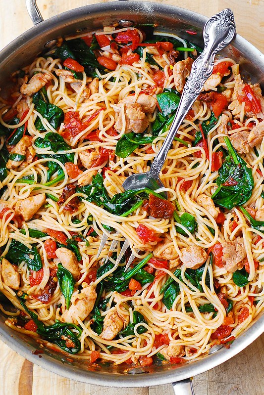 best chicken spaghetti, best chicken pasta, easy chicken pasta, quick chicken dinners