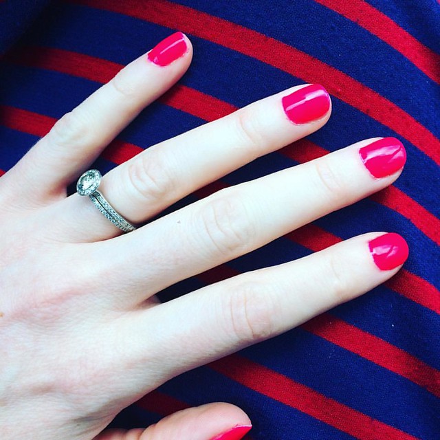 Happy 4th! I celebrated by shellacking my nails neon pink. Later I'll be drugging a couple of nervous dogs. 🎆🎇🌠