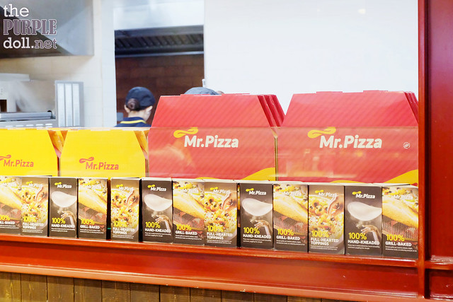 Mr Pizza at Robinsons Place Manila