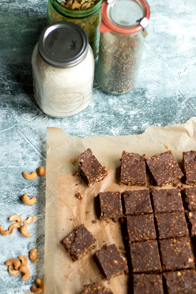 chocolate peanut butter protein bars