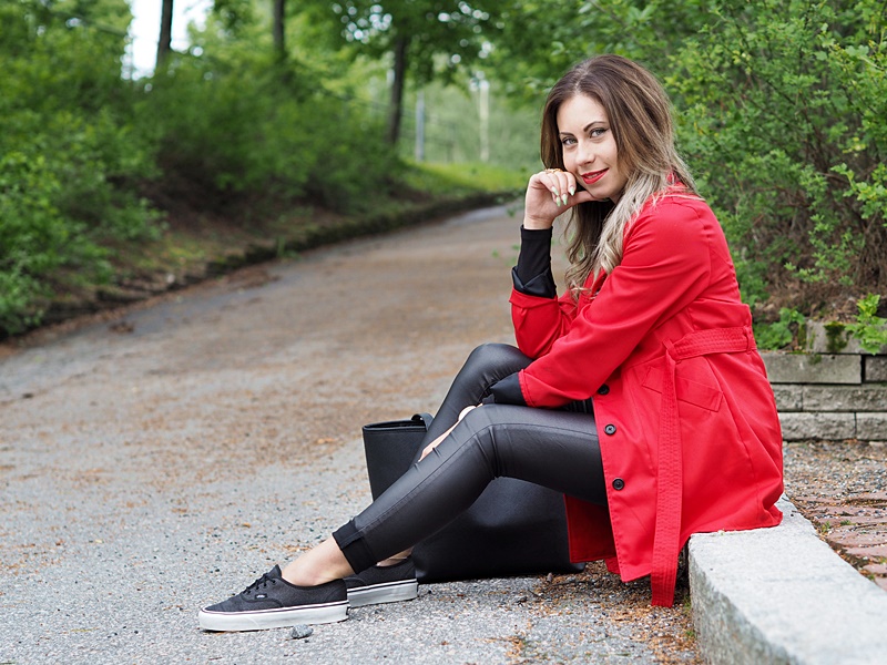 red trench