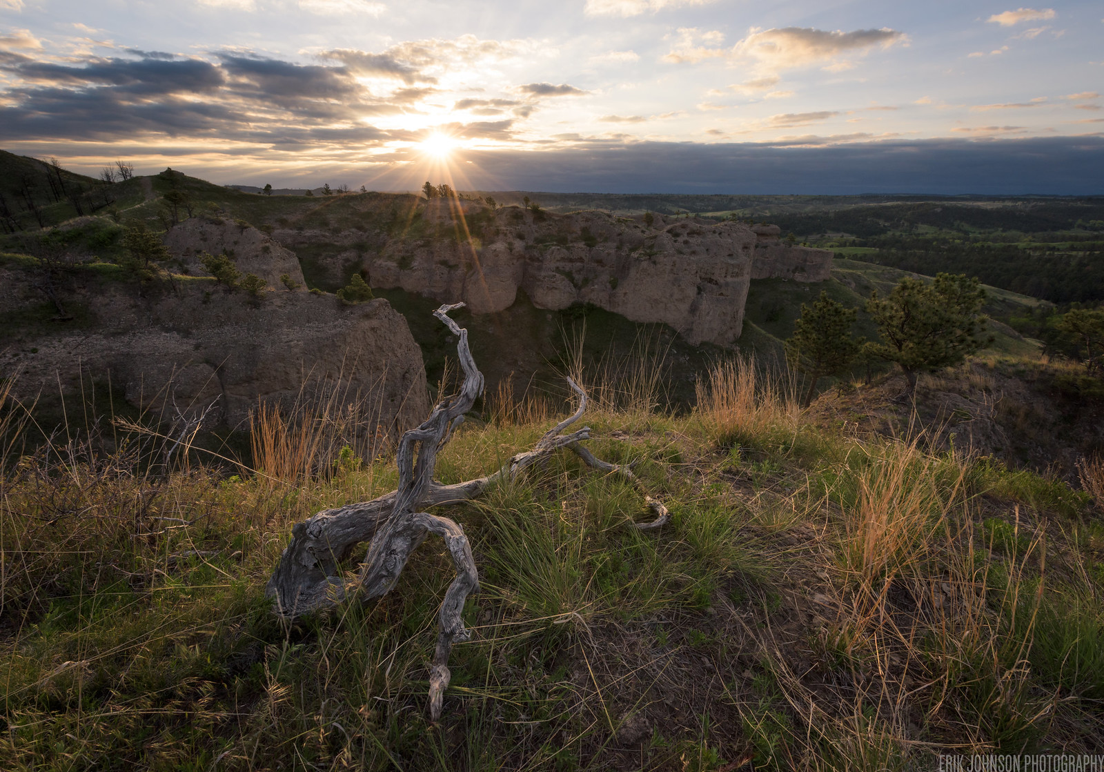 Chadron State Park, Nebraska [OC][1600x1000] : R/EarthPorn