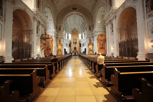 Chiesa di San Michele: interni