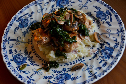 Seared Chicken & Verjus Pan Sauce with Mashed Potatoes, Mushrooms & Kale
