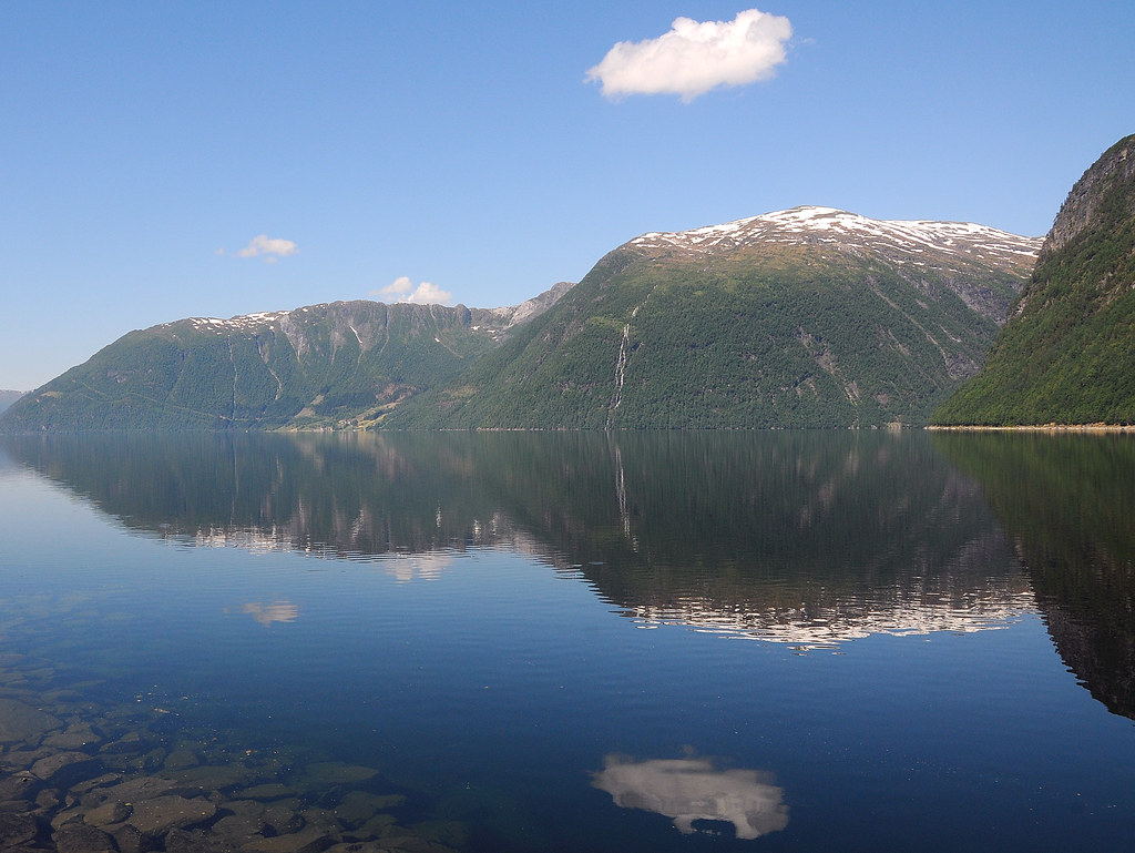 Hornindalsvatnet - Norway