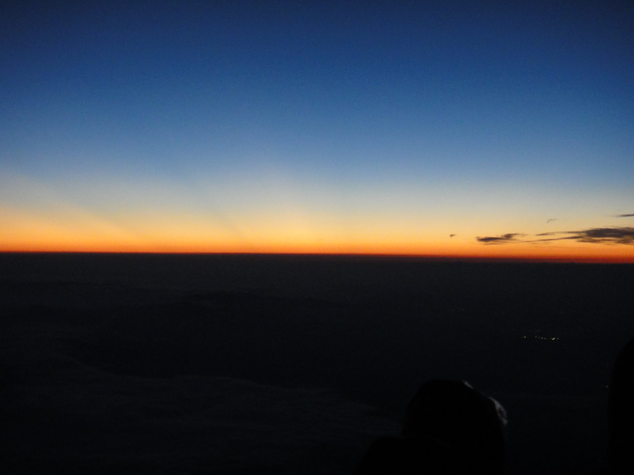 Mount Fuji - Soluppgång strålar bryter fram
