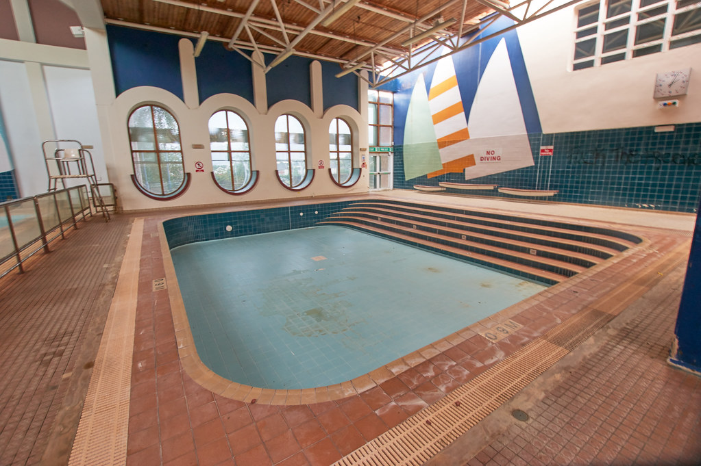 Temple Cowley Swimming Pool, Oxford, England August 2016