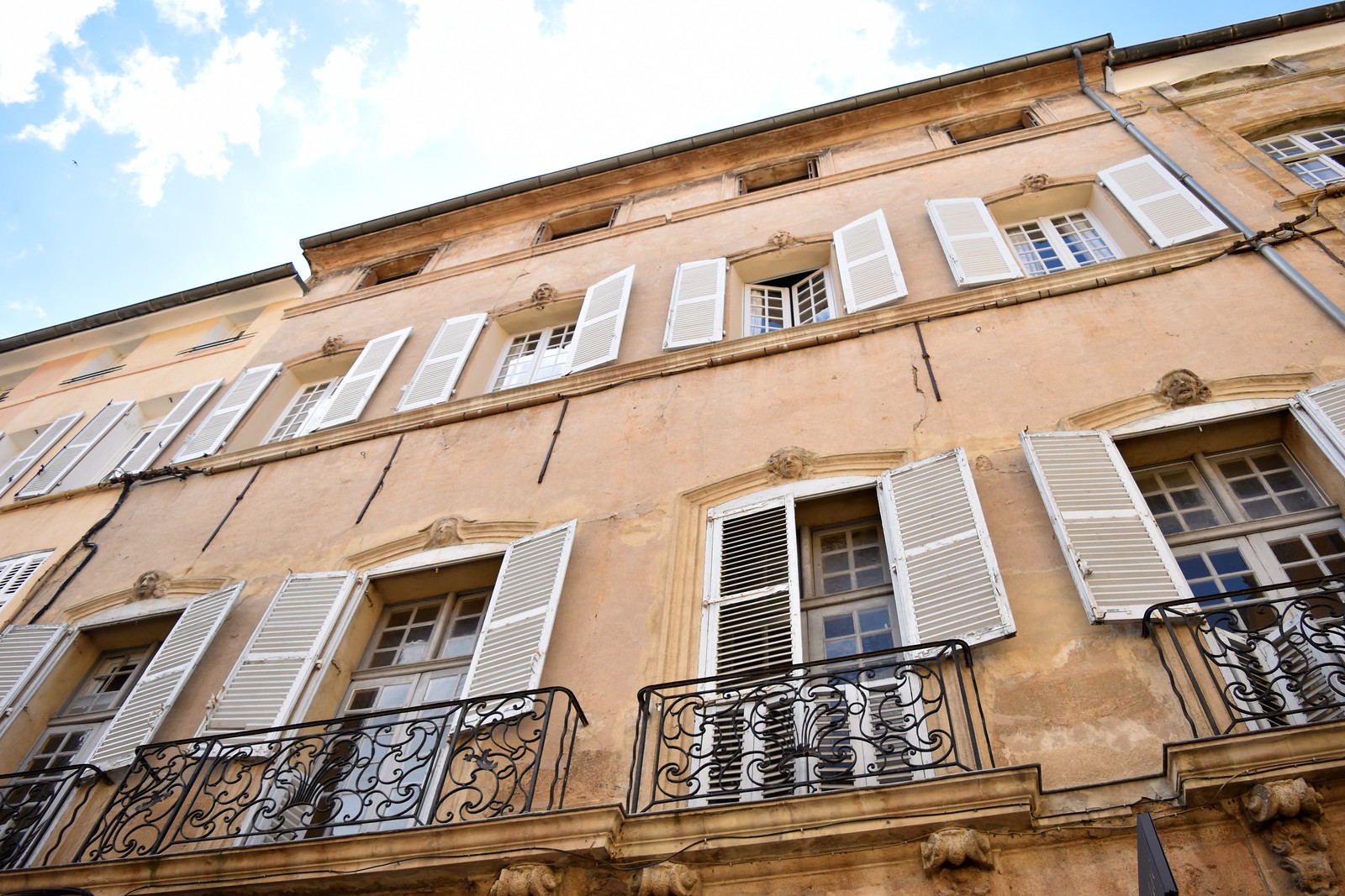 Aix-en-Provence style house