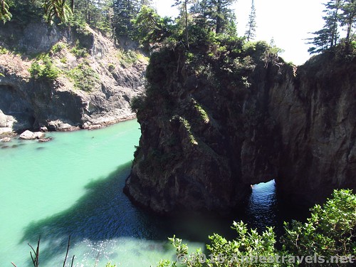 An over-and-under exposed picture of a sea arch or natural bridge we saw on our way to a headland viewpoint near Thunder Rock Cove in Samuel H. Boardman State Scenic Corridor, Oregon