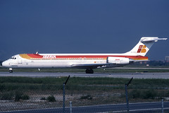 Iberia MD-87 EC-FEZ BCN 12/09/1997