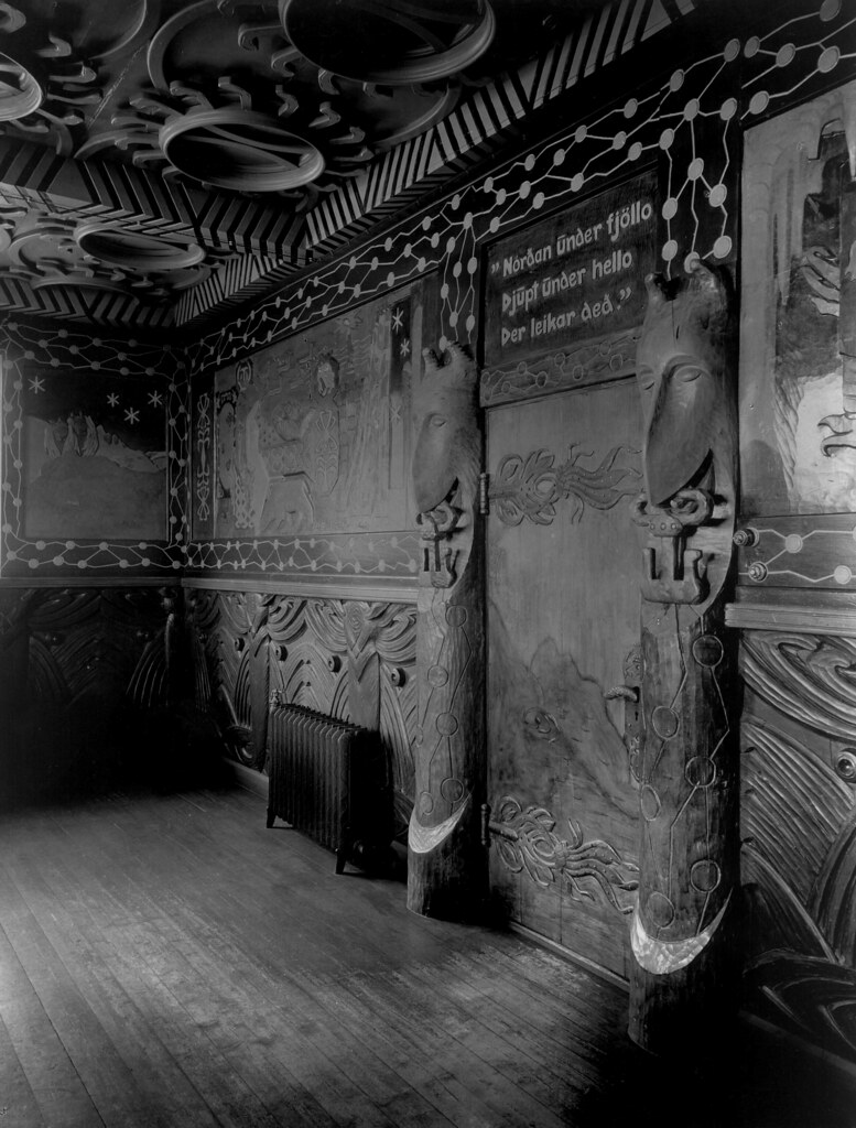 Gerhard Munthe - Fairy-tale Room in the hotel at Holmenkollen, (photo 3) 1901-05