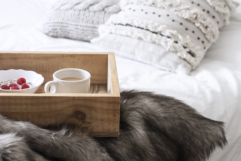 05bedroom-bed-home-breakfast-coffee-style