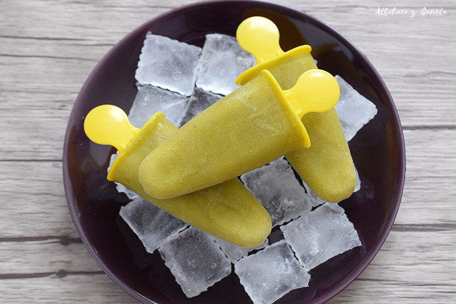 Smoothie popsicles