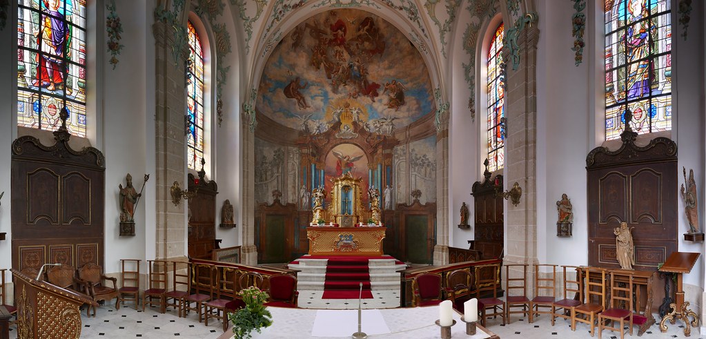 Cœur de l'église de Mondorf au Luxembourg 28301162694_a96f101d3a_b