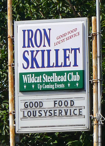 Iron Skillet - Good Food, Lousy Service