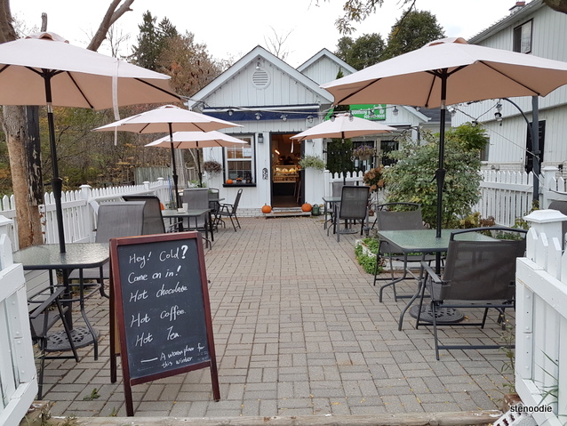 Touhenboku Cafe patio