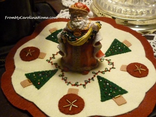 Christmas Wool Applique Penny Rug ~ From My Carolina Home
