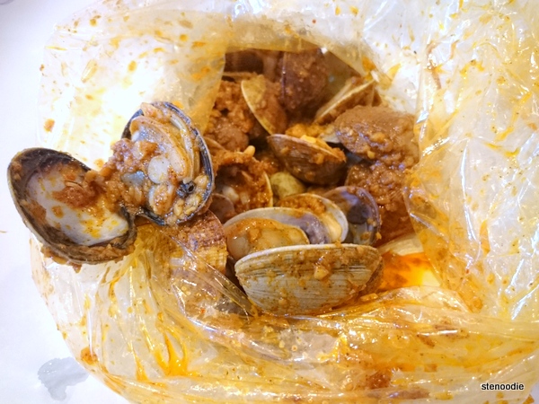 clams in Garlic Sauce