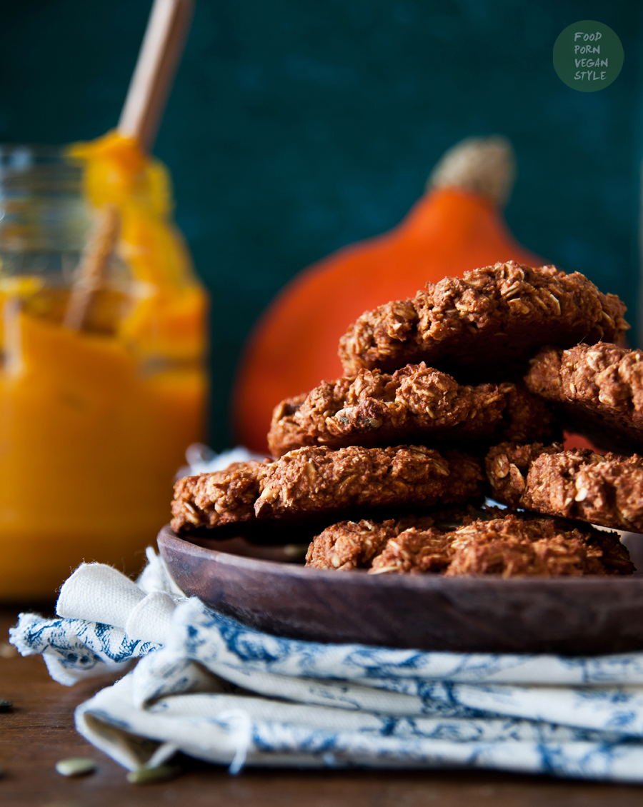 Pumpkin oat cookies