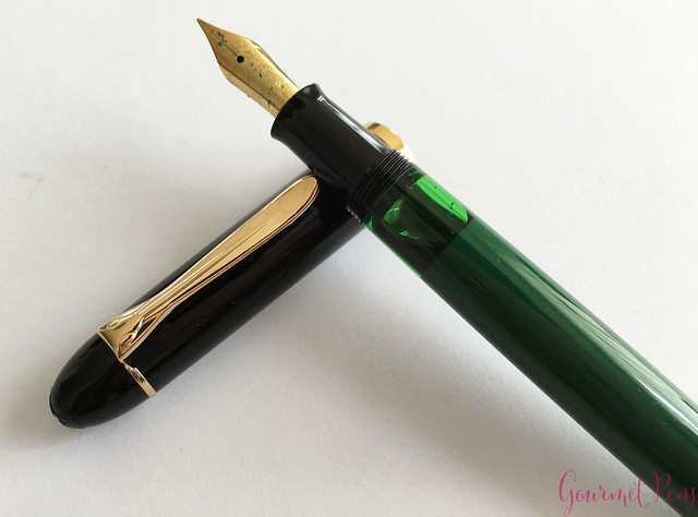 Review Pelikan M120 Green & Black Fountain Pen @couronneducomte 17